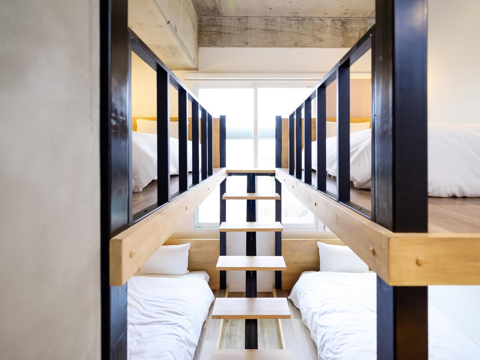 Abest Cube Kokusai Street-cabin Type With Key Naha