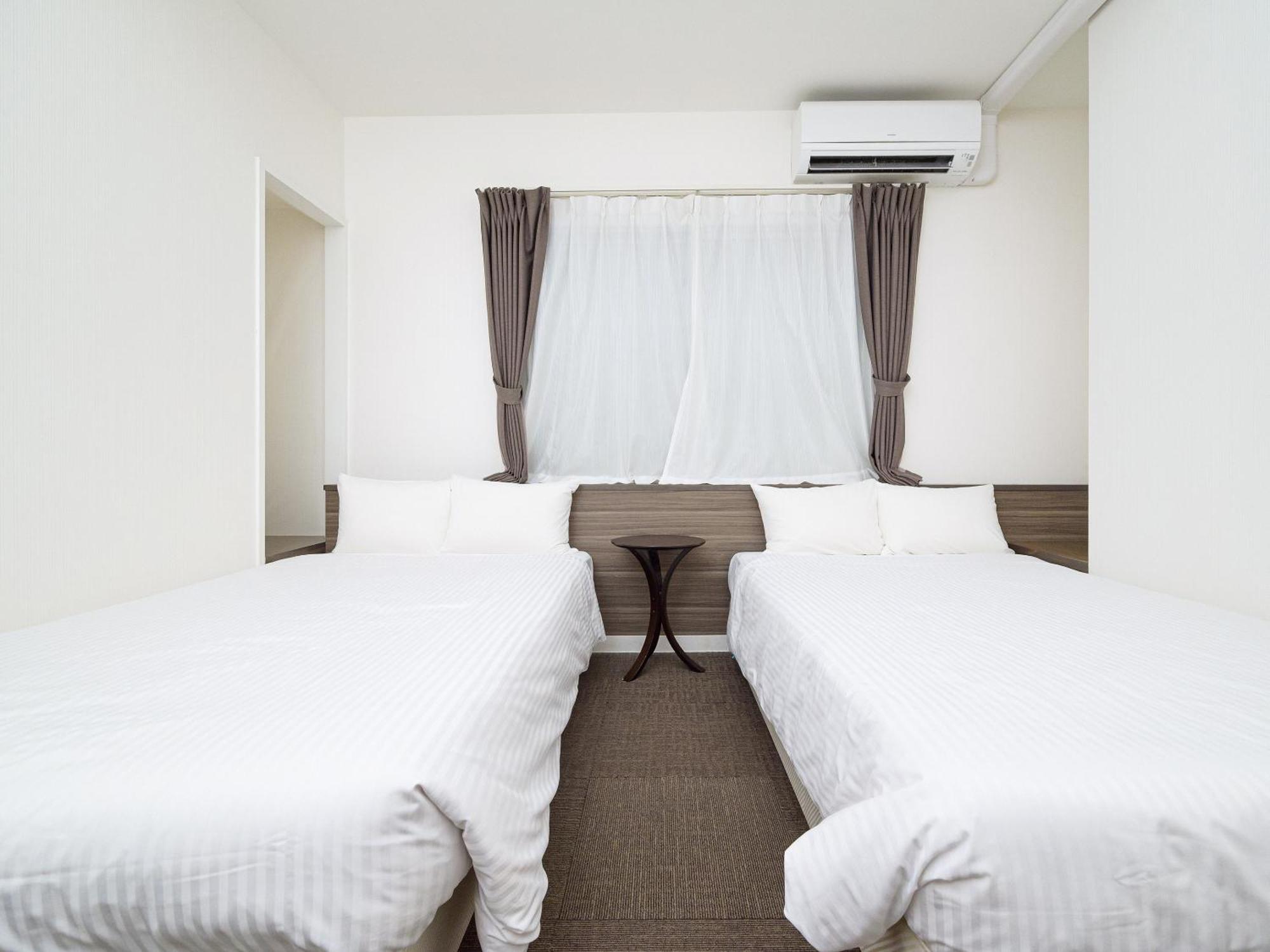 Abest Cube Kokusai Street-cabin Type With Key Naha