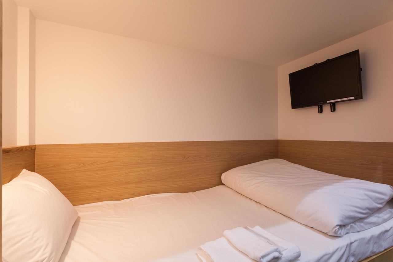 Abest Cube Kokusai Street-cabin Type With Key 3* Naha